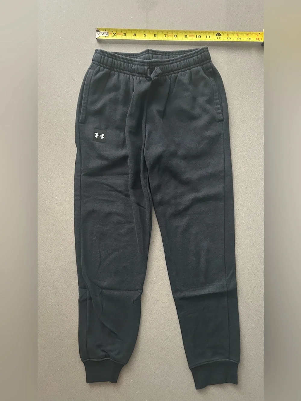 Under Armour Kids Black Jogger Sweatpants with Logo Size YM.
